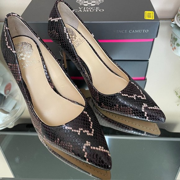 Vince Camuto Snake Print Heels - Picture 5 of 6